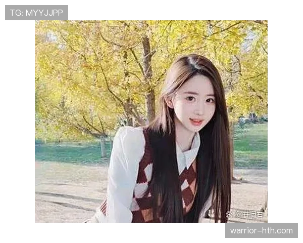 丁霞上场像女王，场下拎着便利店塑料袋那一刻像隔壁邻居